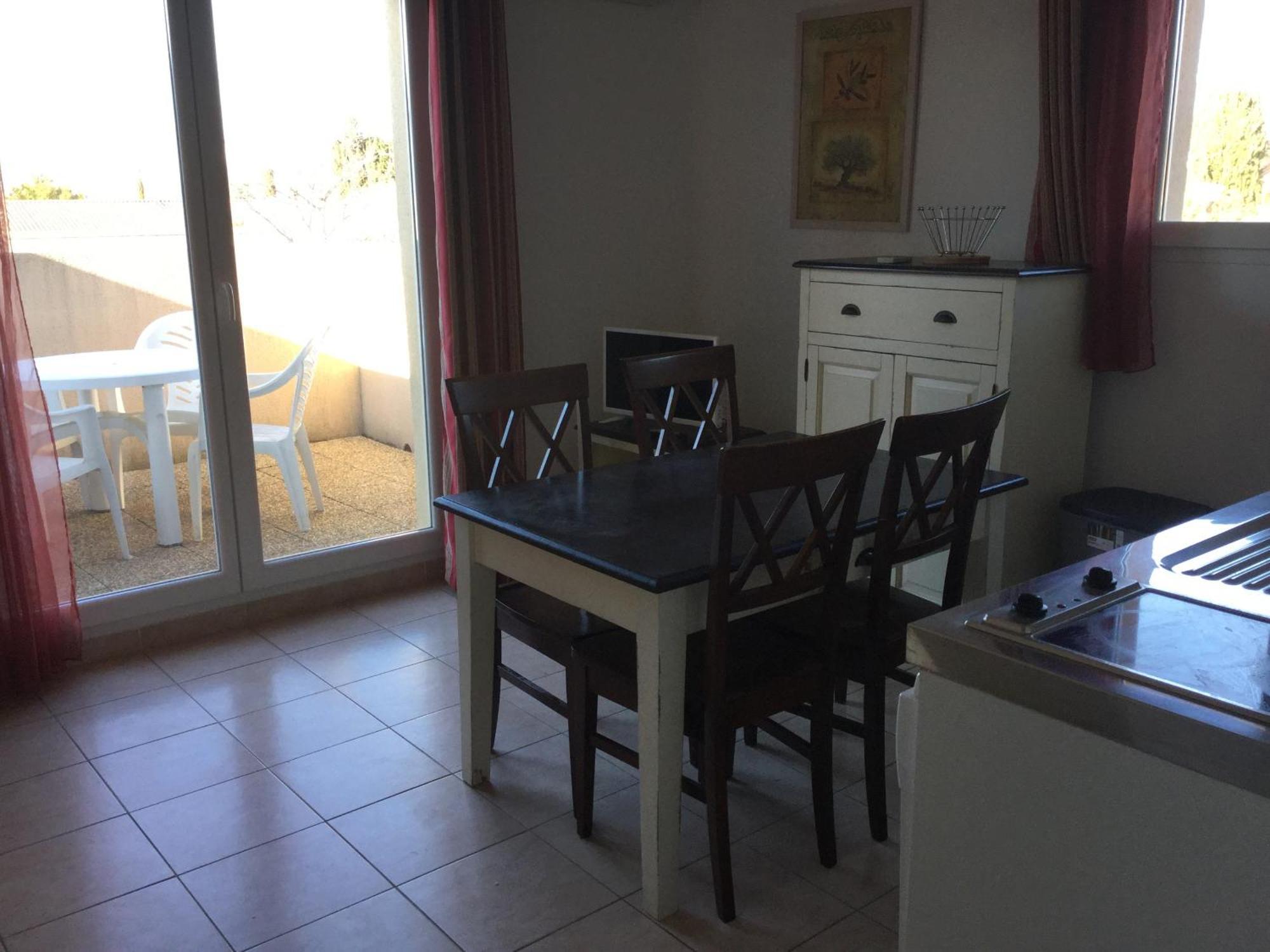 Gîte Climatisé 2 à 4 personnes, dans Résidence Vacances avec Piscine Chauffée, à Mouriès au coeur du Parc Naturel Régional des Alpilles, LS1-294 OUCEAN Exterior foto